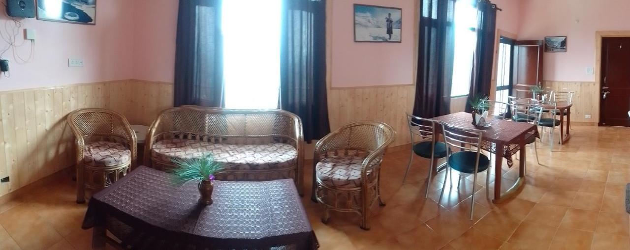 Thakur Homes- Couple And Family Friendly Homestay Shimla Exterior foto
